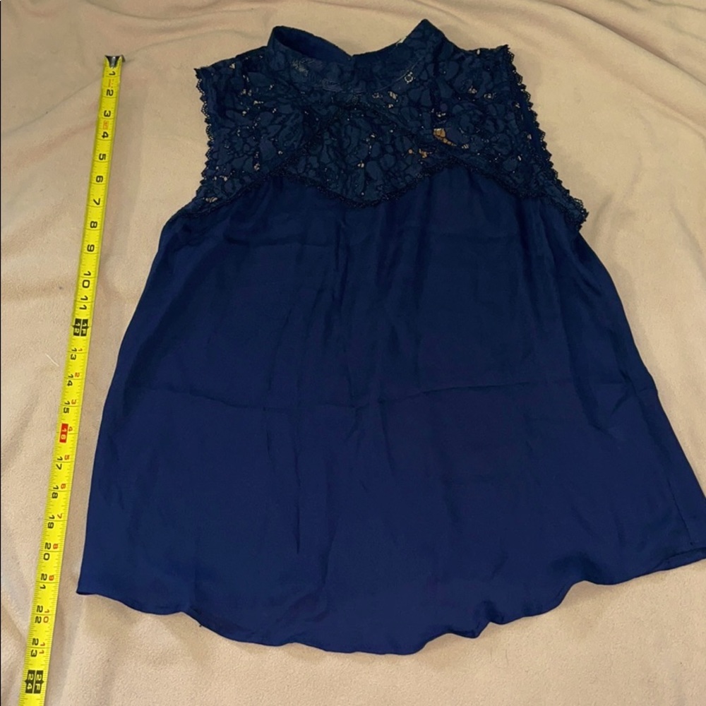 New with tag NWT Paper Crane Navy Mock Neck top